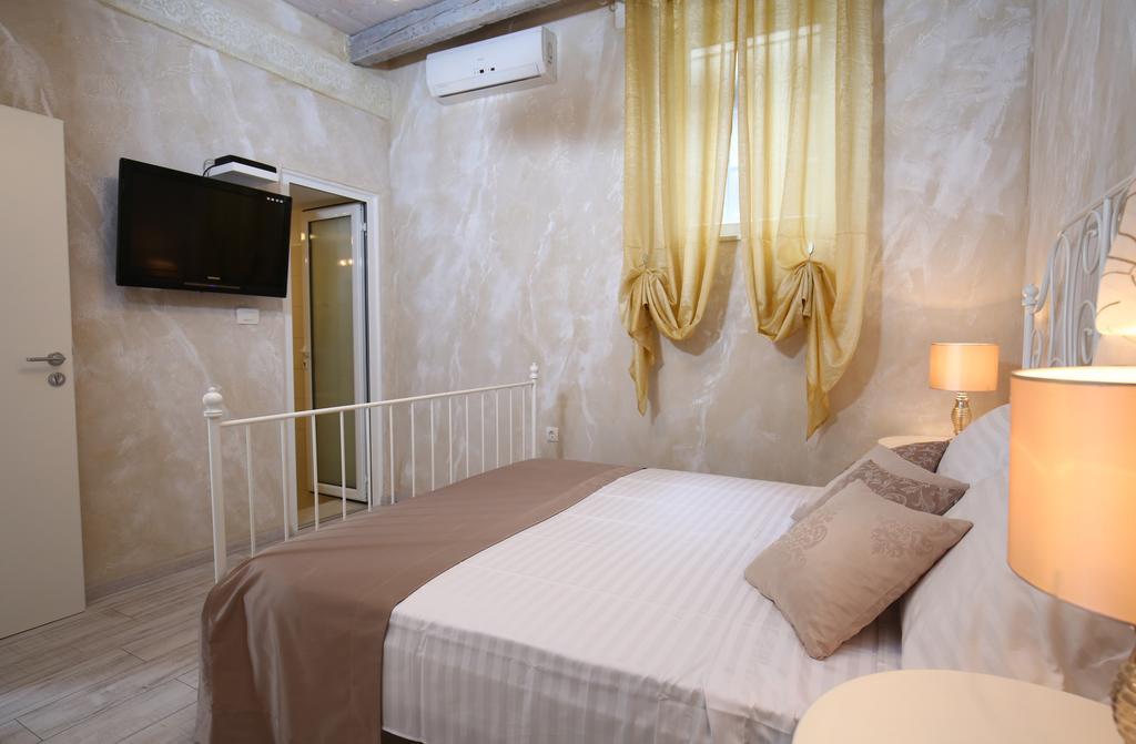 Luxury Lidija Rooms 斯普利特 外观 照片