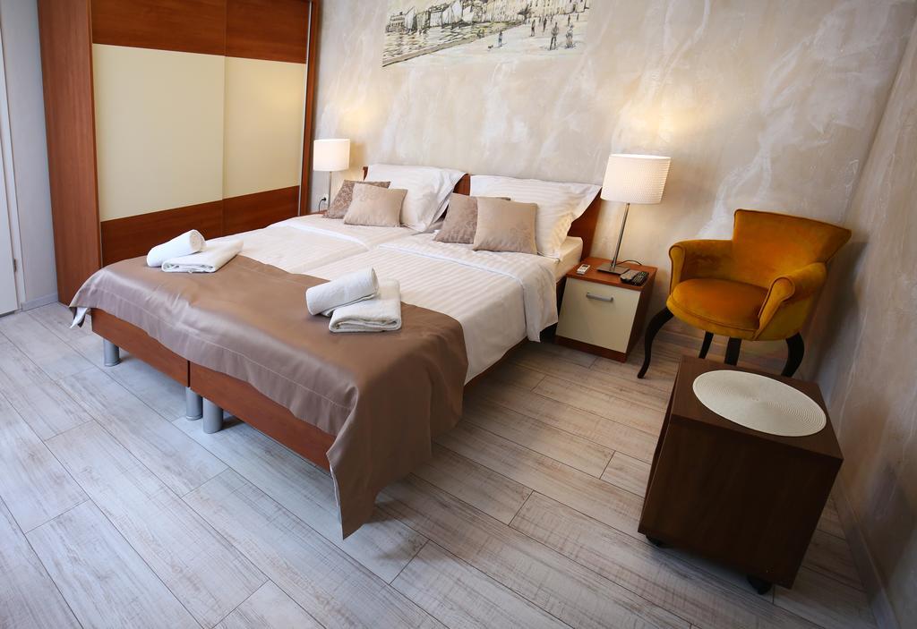Luxury Lidija Rooms 斯普利特 外观 照片