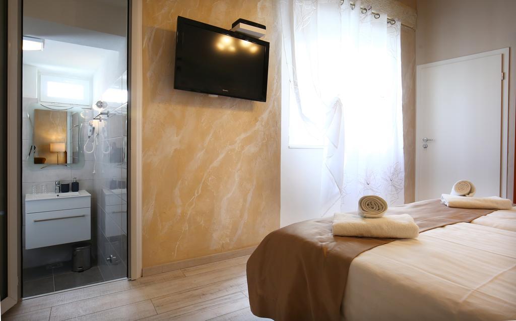 Luxury Lidija Rooms 斯普利特 外观 照片